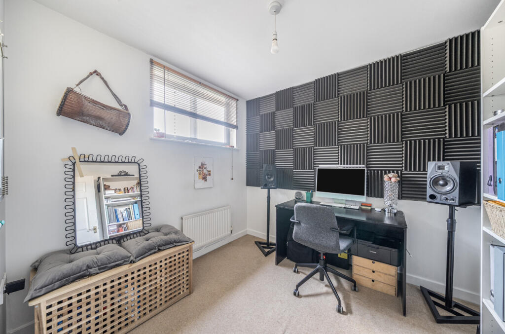 1359665-20-68db9e...