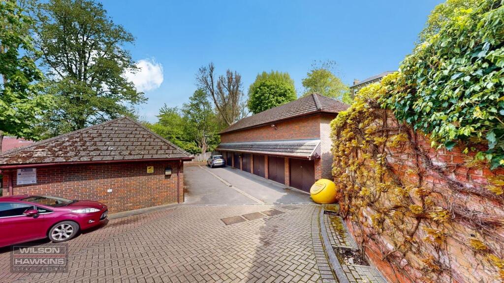 Palmerston Court, 11 Elmfield Close - uroblOYnxhPF