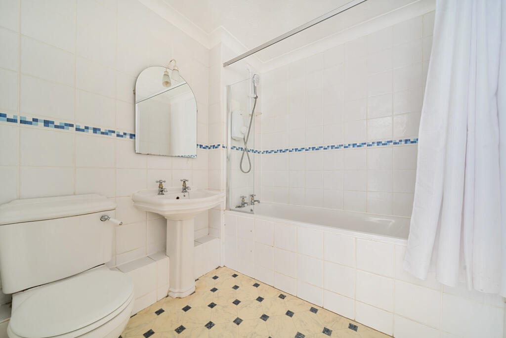 1296600-31-682b12...