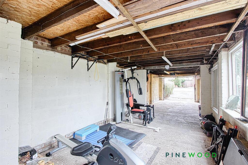 TANDEM GARAGE/WOKSHOP