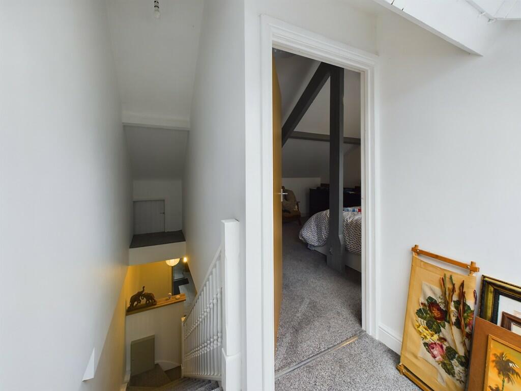 CAM03974G0-PR0027...