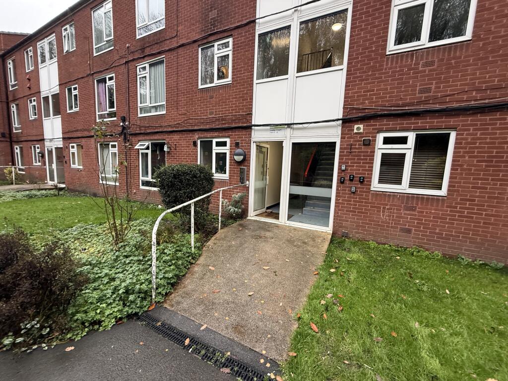 Photo 12-11-2025  14 08 15 T202511121539.jpg