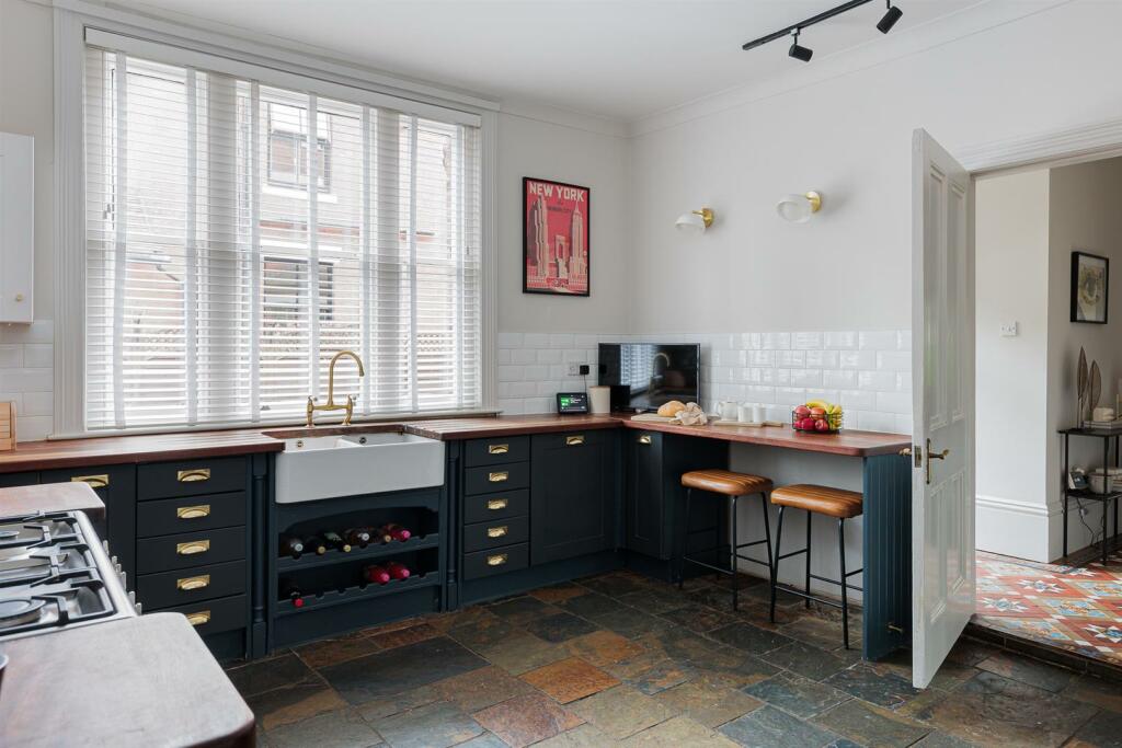 Kitchen/Breakfast