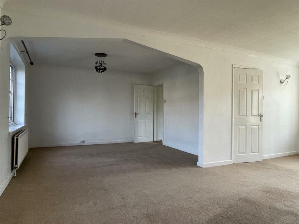 Dining area.jpeg