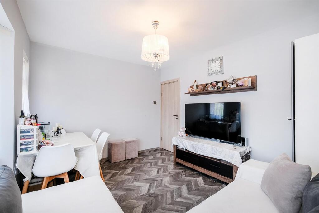 Cherrydown Avenue-15_web.jpg