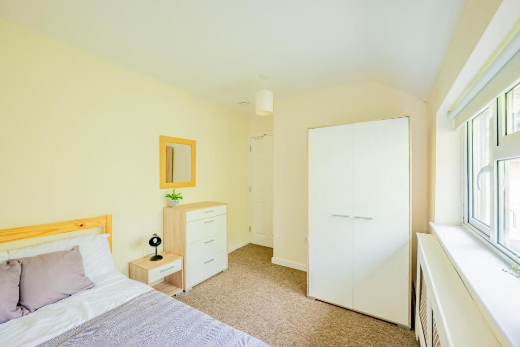 44 Haycome Drive BA2 1PG-31.jpg