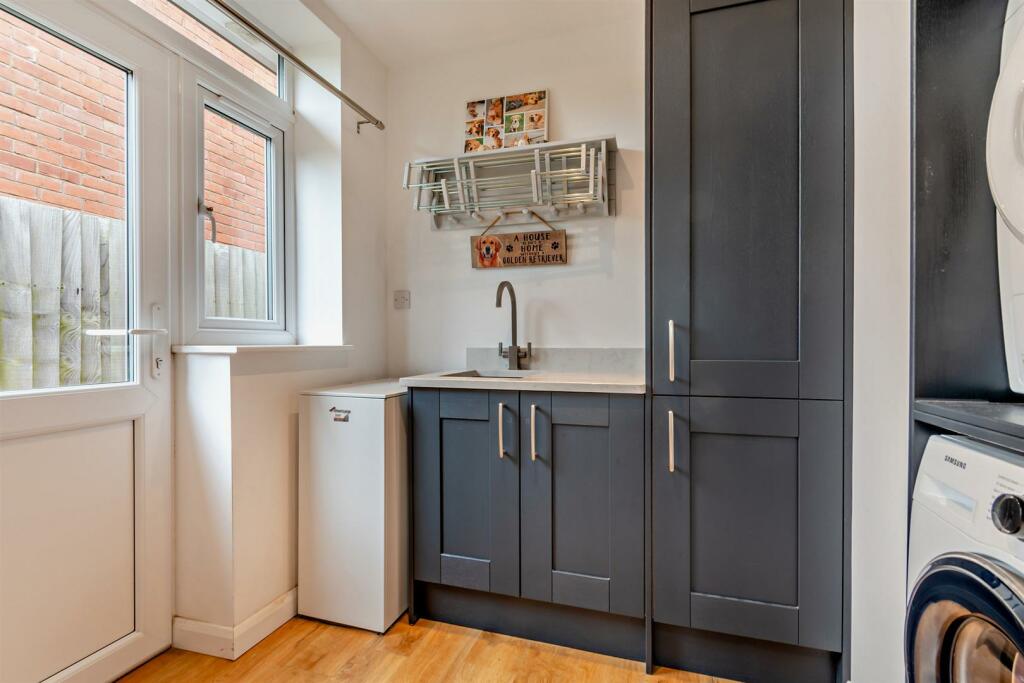 8610451-interior26-800.jpg