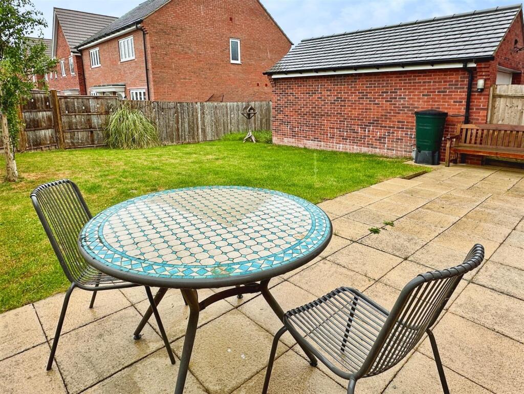 patio &amp; garden