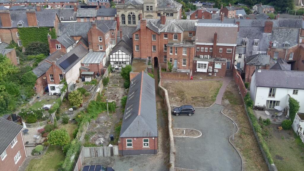 5192533 100DRONE SING0145 T202508222102.jpg