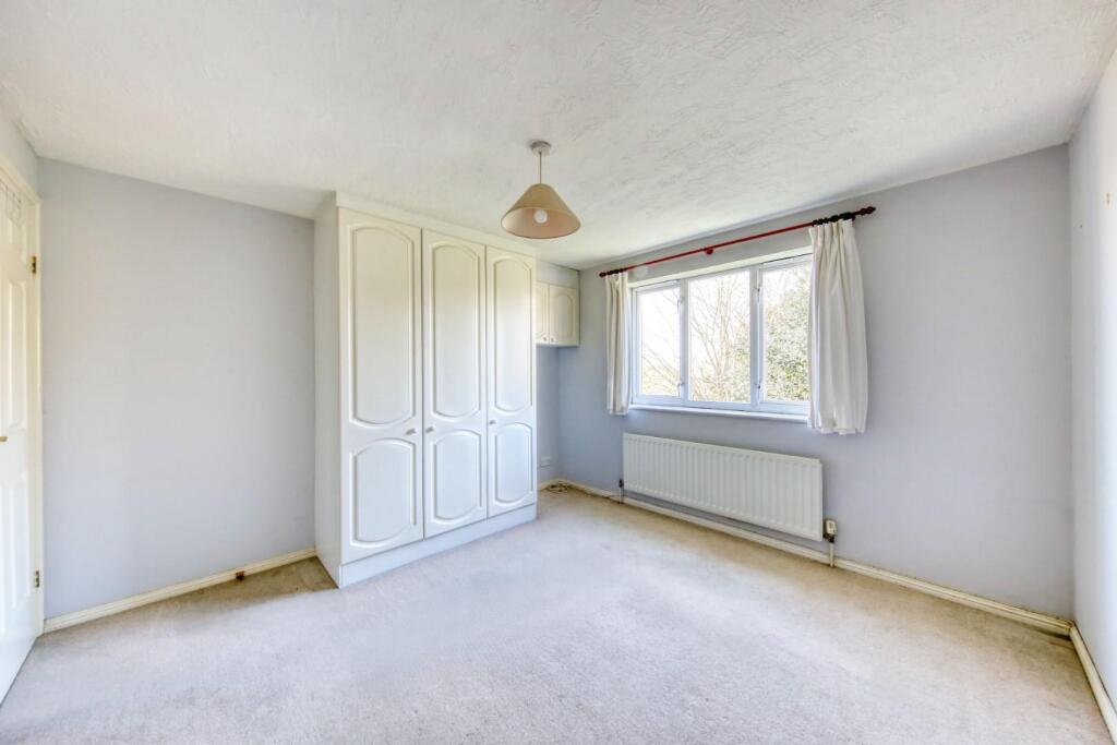 51_jemmett_close_bedroom 1 edited.jpg