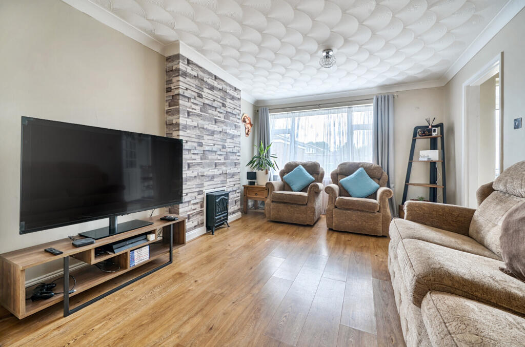 1343292-22-68a746...