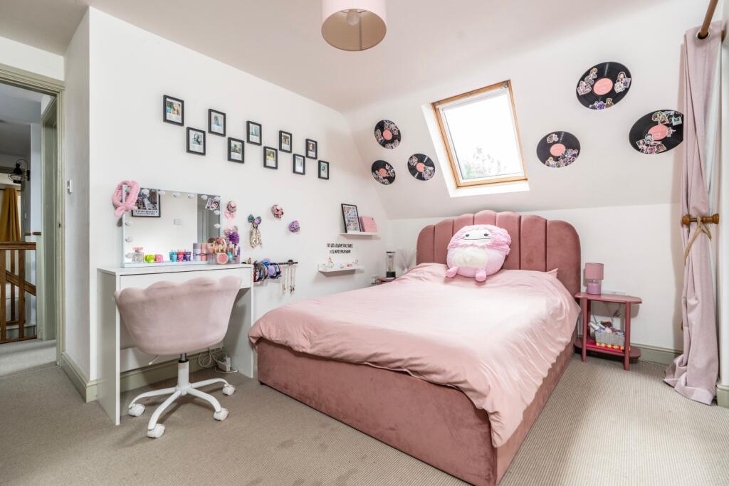 With access to the Jack and Jill bathroom and buil
