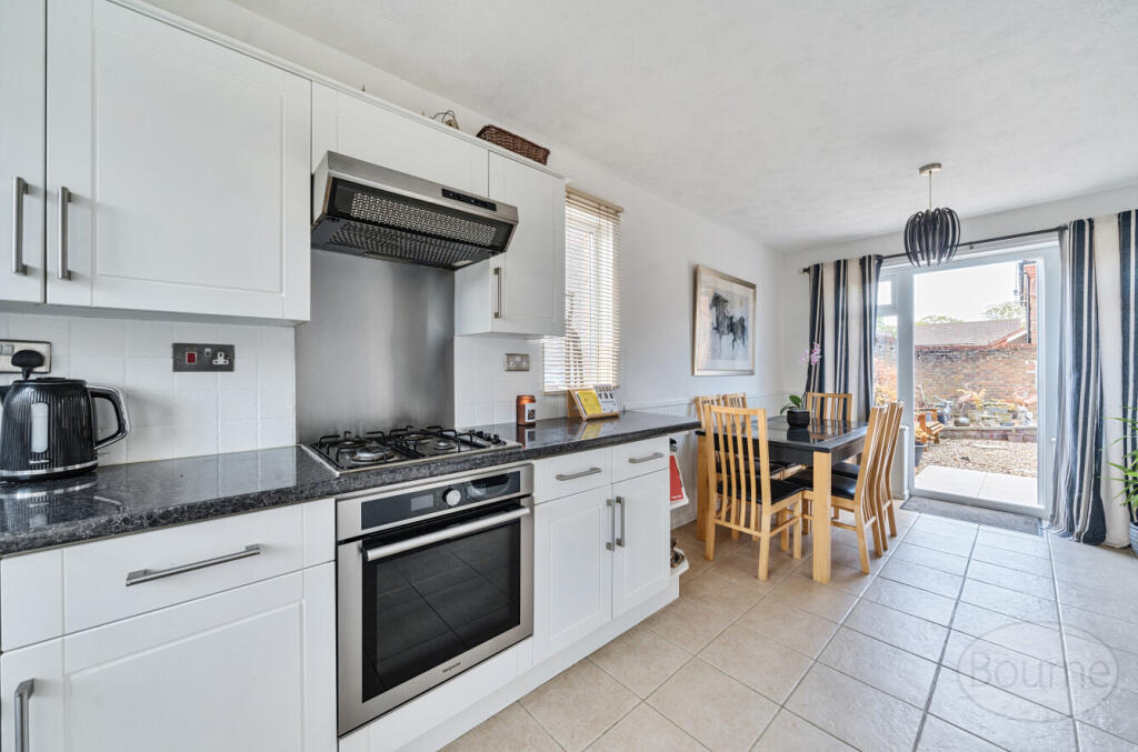 7294802e-b526-4e5...