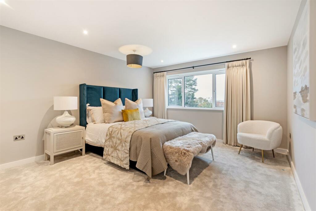 304 Sandbanks Road 327170 - (29).jpg