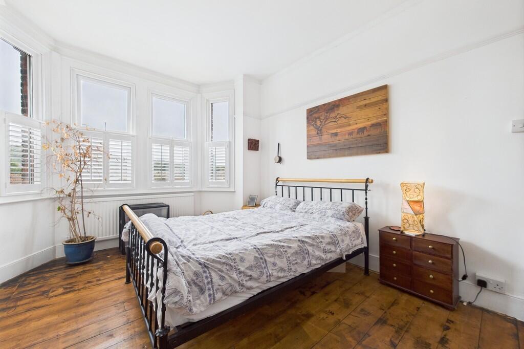 CAM01085G0-PR0610...