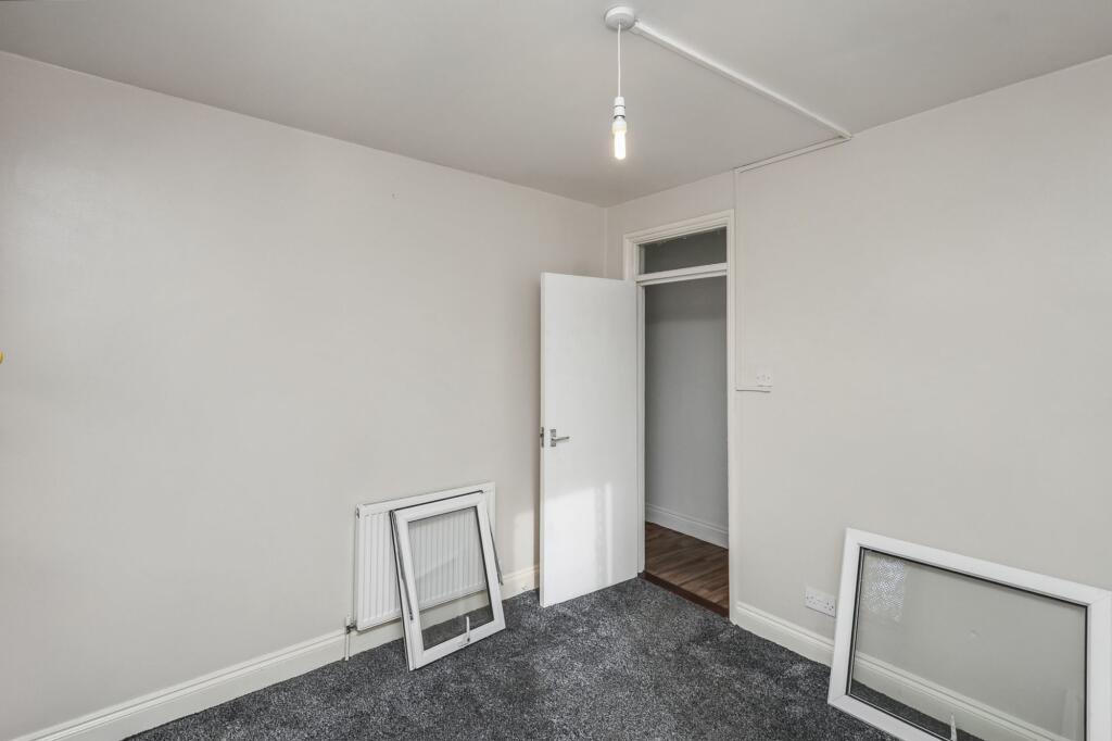 Ground Floor Flat, 37 St Stephen's Road, Bow, London E6 1AN