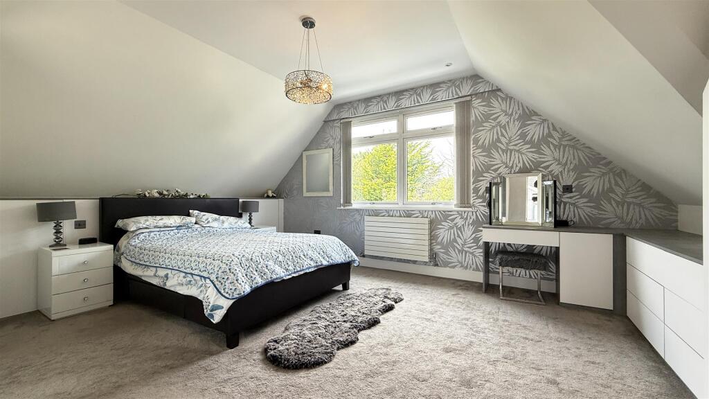 Main Suite