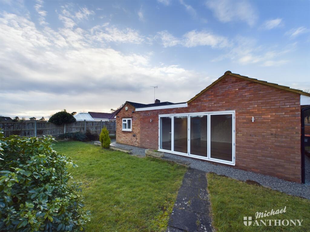 CAM02773G0-PR0237-STILL017