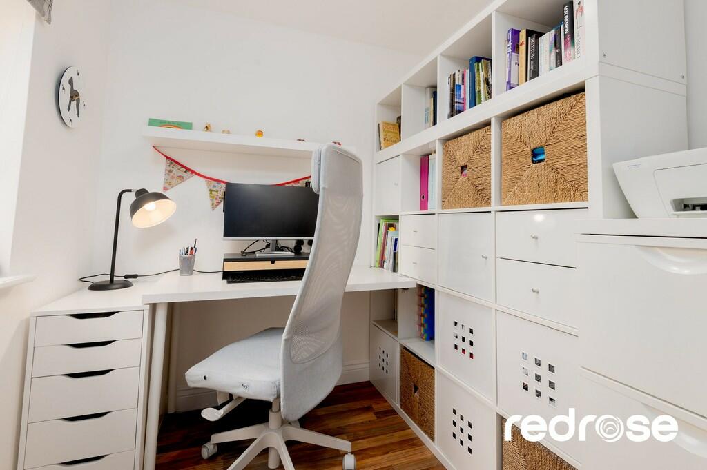 web_1 Aycliffe Dr...