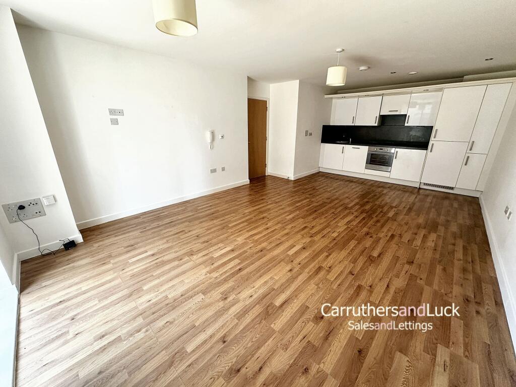 Lounge / Kitchen