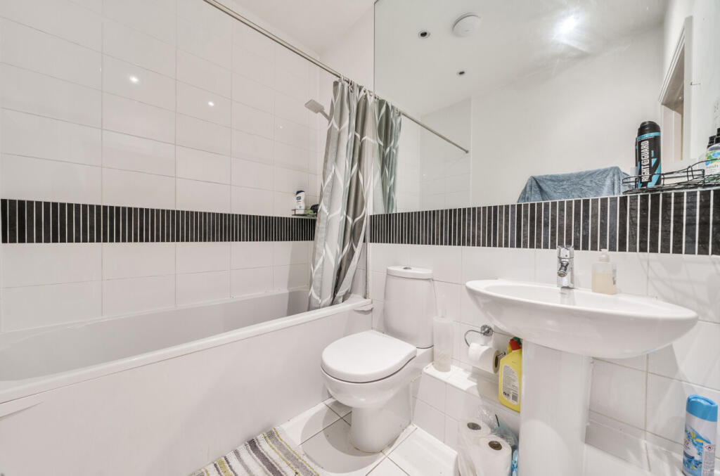 1295871-4-68399f2...