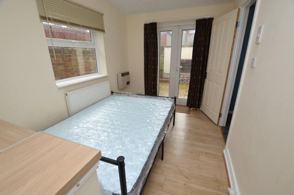 Bedroom (Flat)