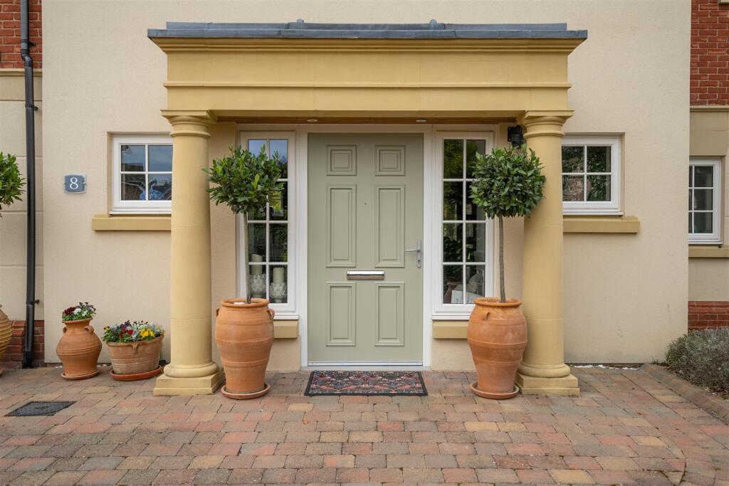 8 Montague Park-3.jpg