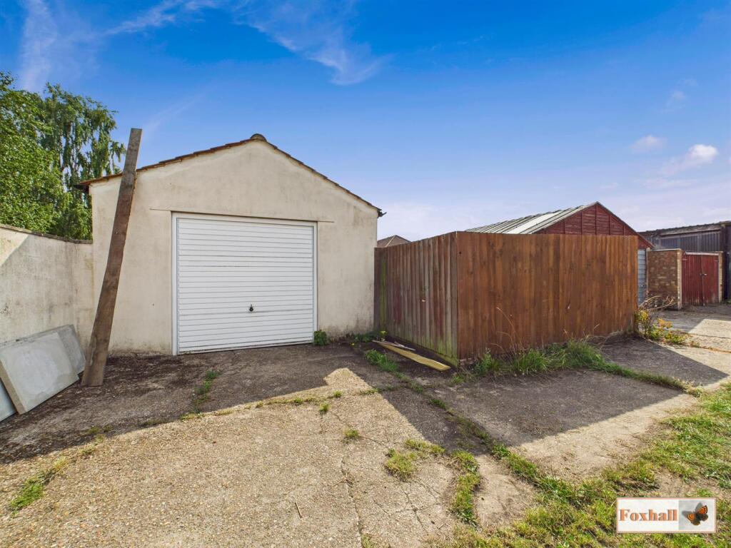 Double Garage / Workshop