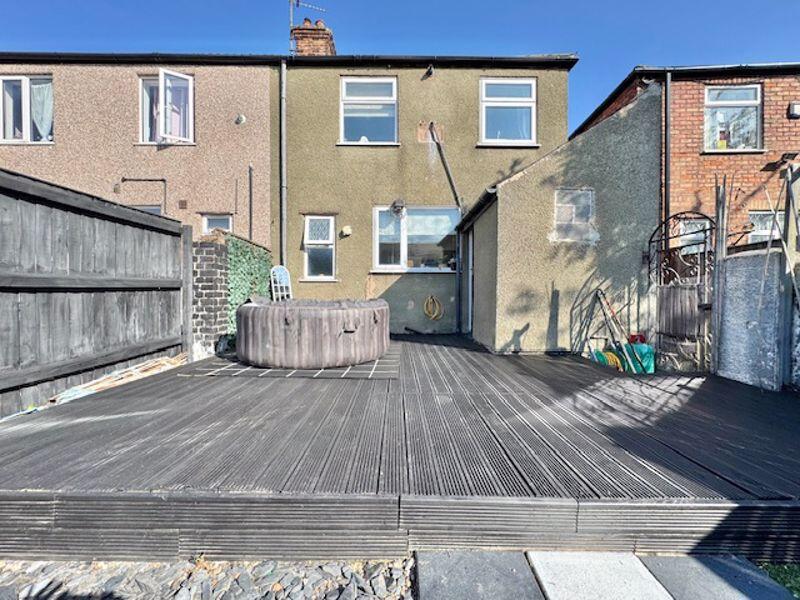 Raised decking view 3