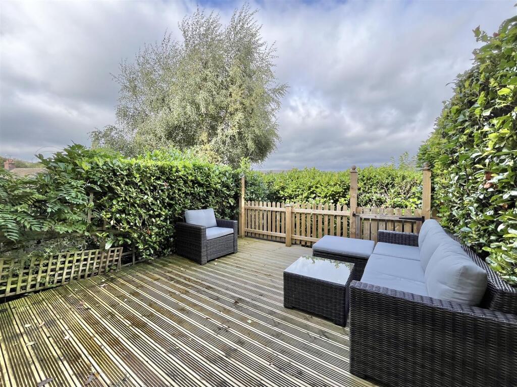 Gardens &amp; Parking