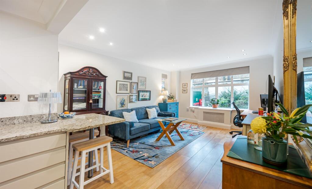 Cheyne Place 5_25-10-2. Low Res.jpg