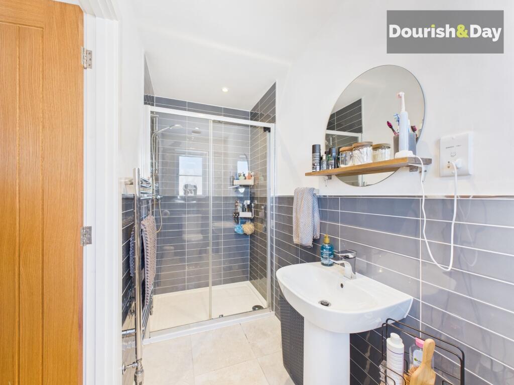 Bedroom 2 En-Suite
