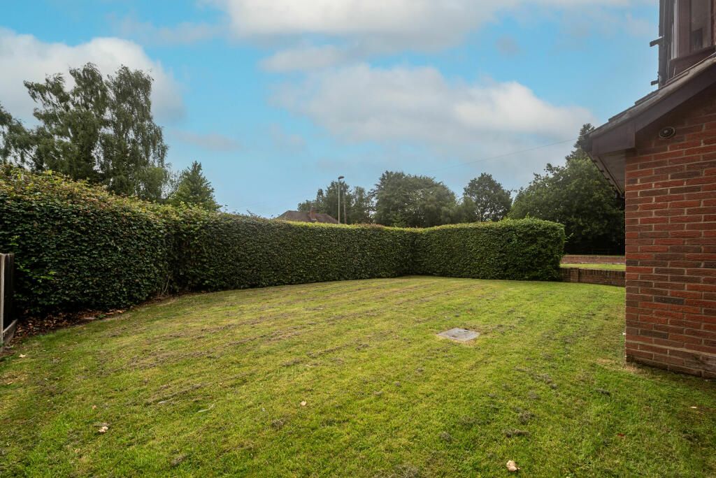 10StMichaelsClose-20_bluesky