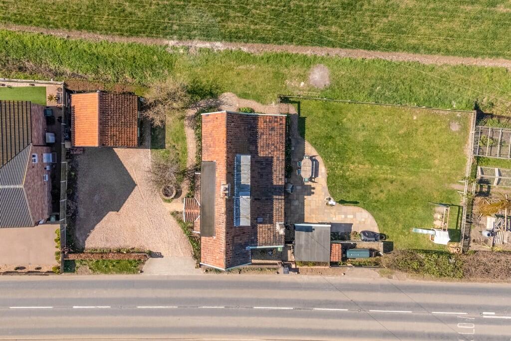 1440px-Halfboys-5...