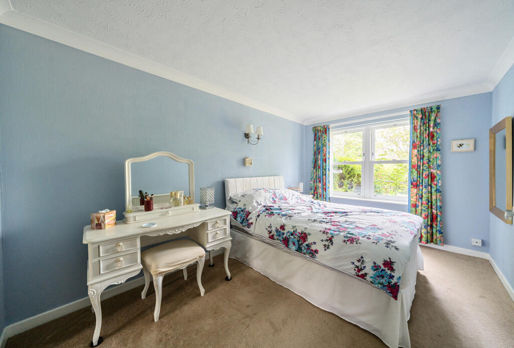 1305802-23-684973...