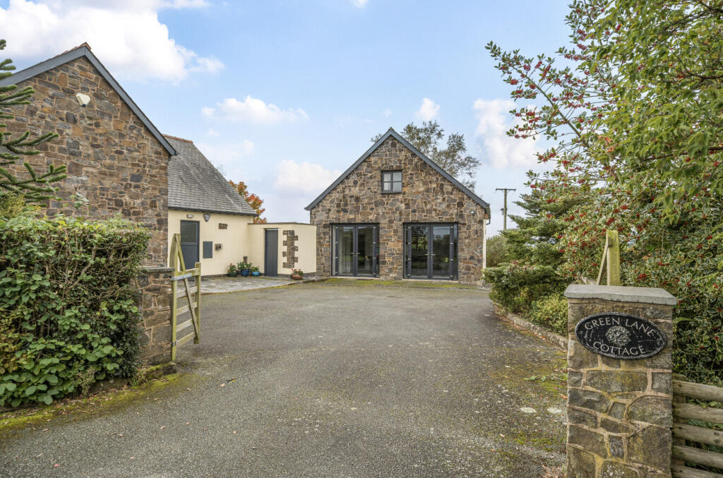 1361387-3-68dd48b...