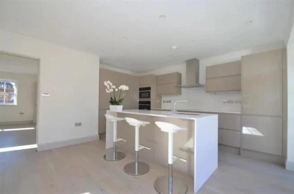 ickenham - kitche...