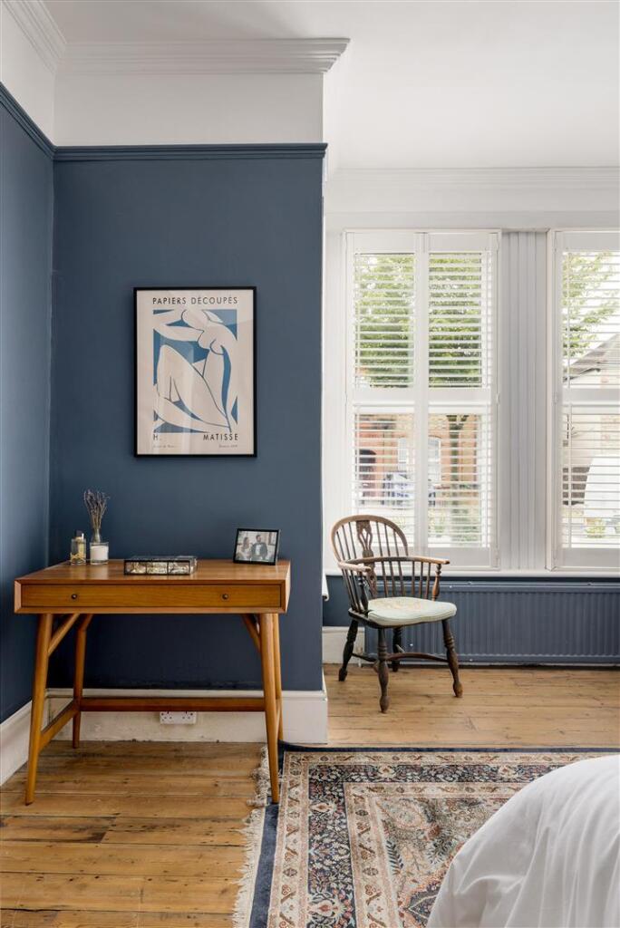 Aldborough Road South, IG3