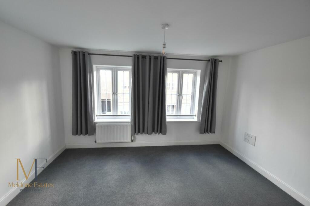 Bedroom 2_2.jpeg