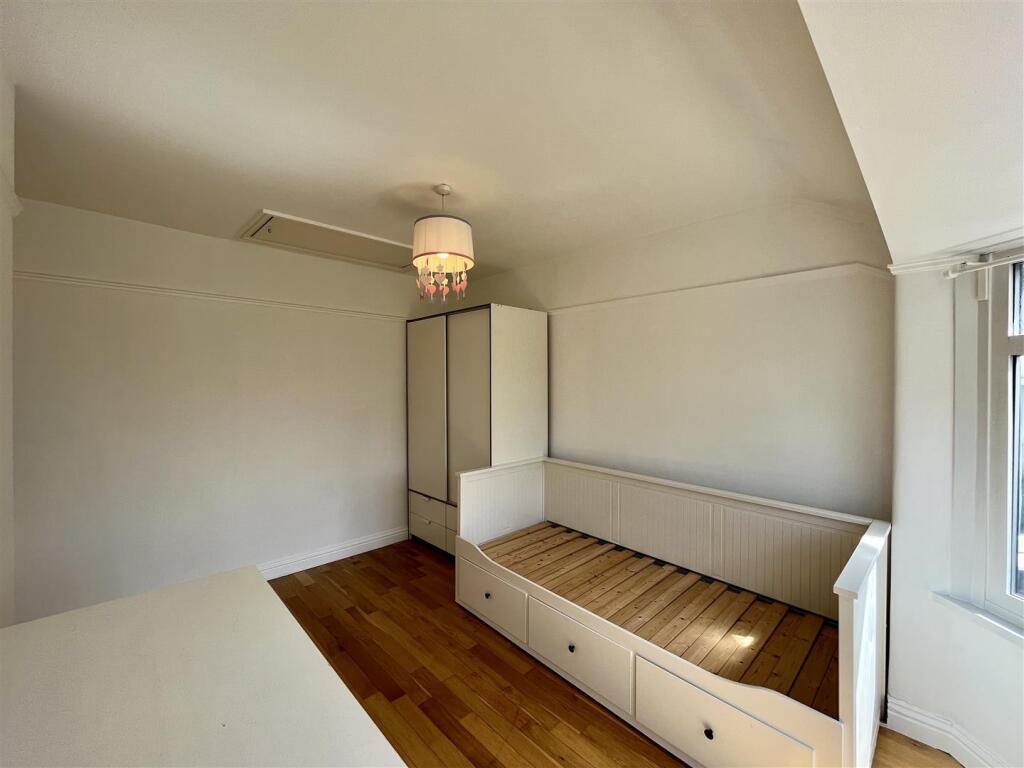 Bedroom 2 Aspect 2