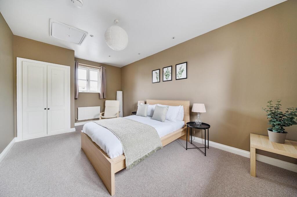 WhatsApp Image 2025-09-05 at 13.50.07.jpeg