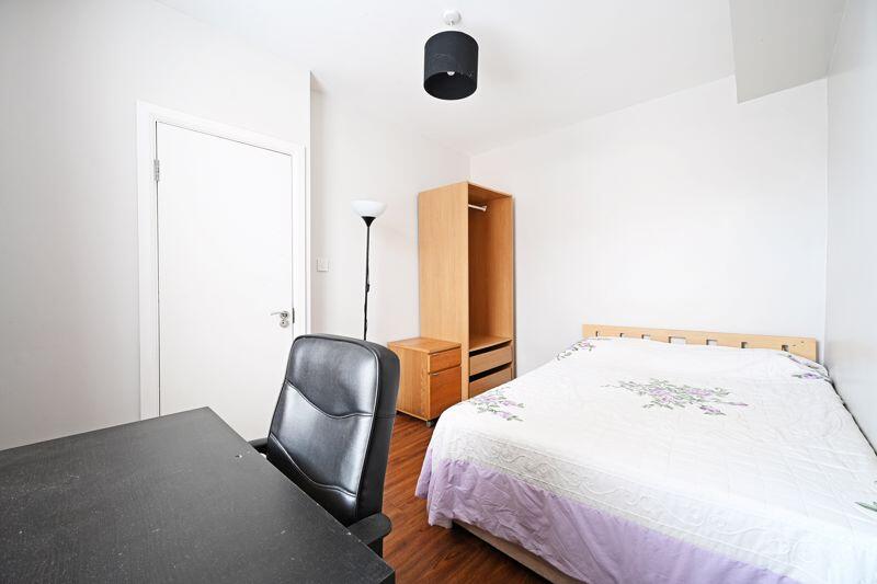 Ground Floor Bedroom / Reception Room 