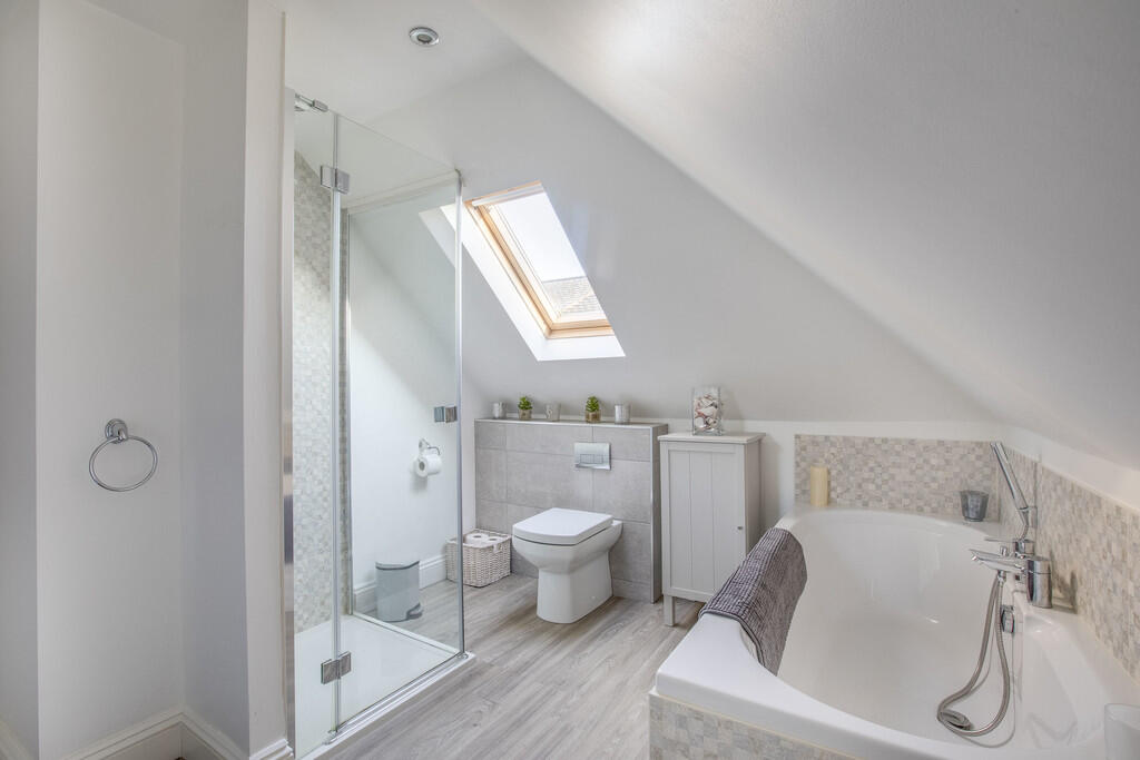 71 Amersham Road,...