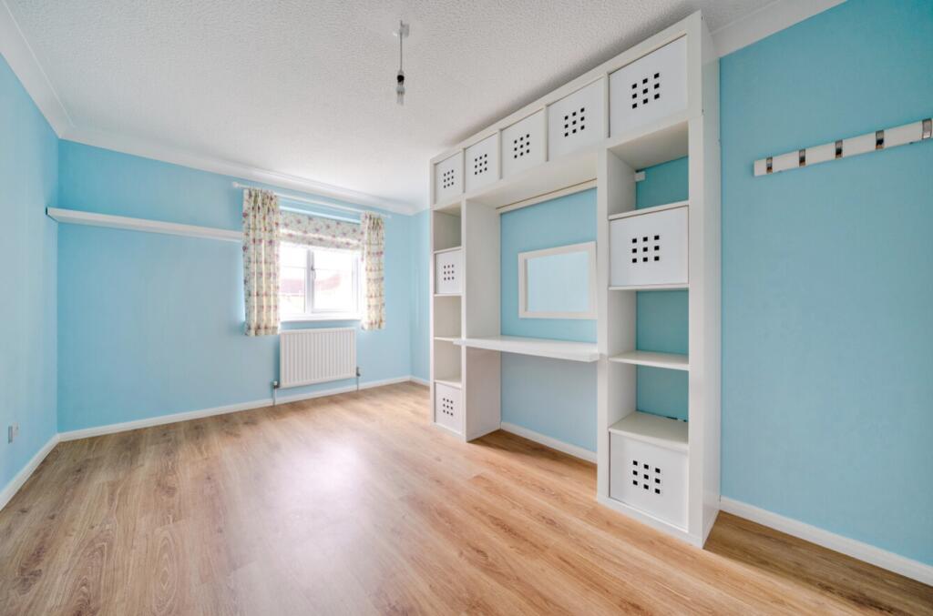 1371675-18-68f7504188c3a