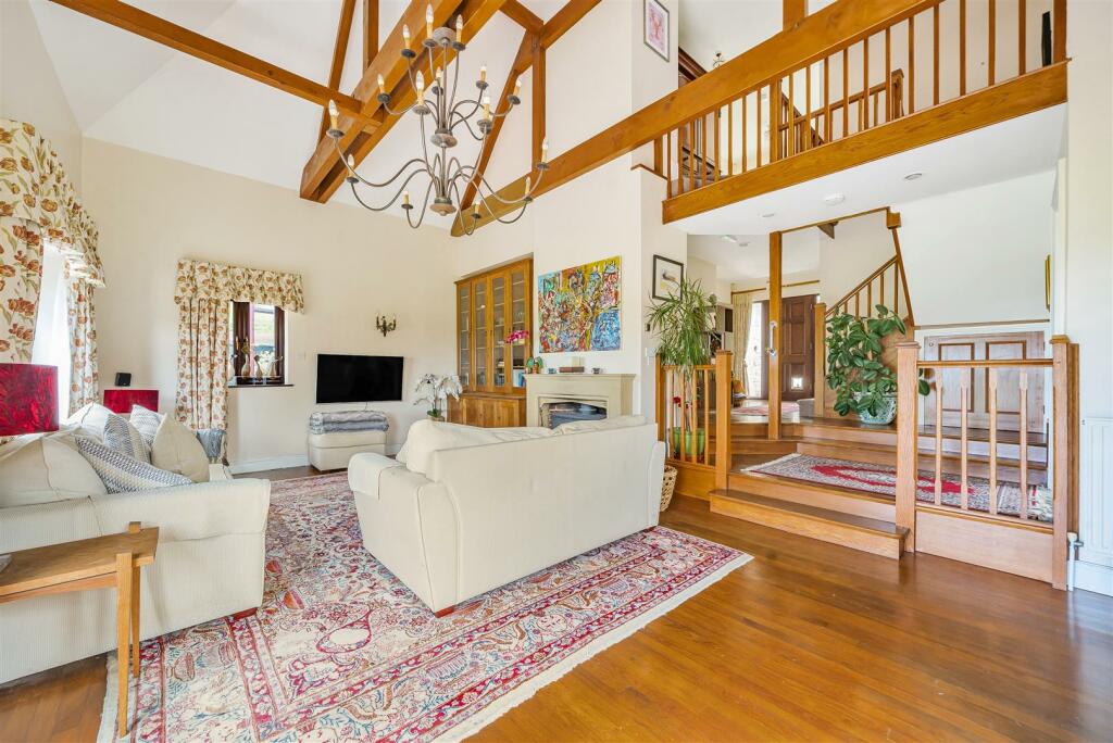 Sitting room.jpg