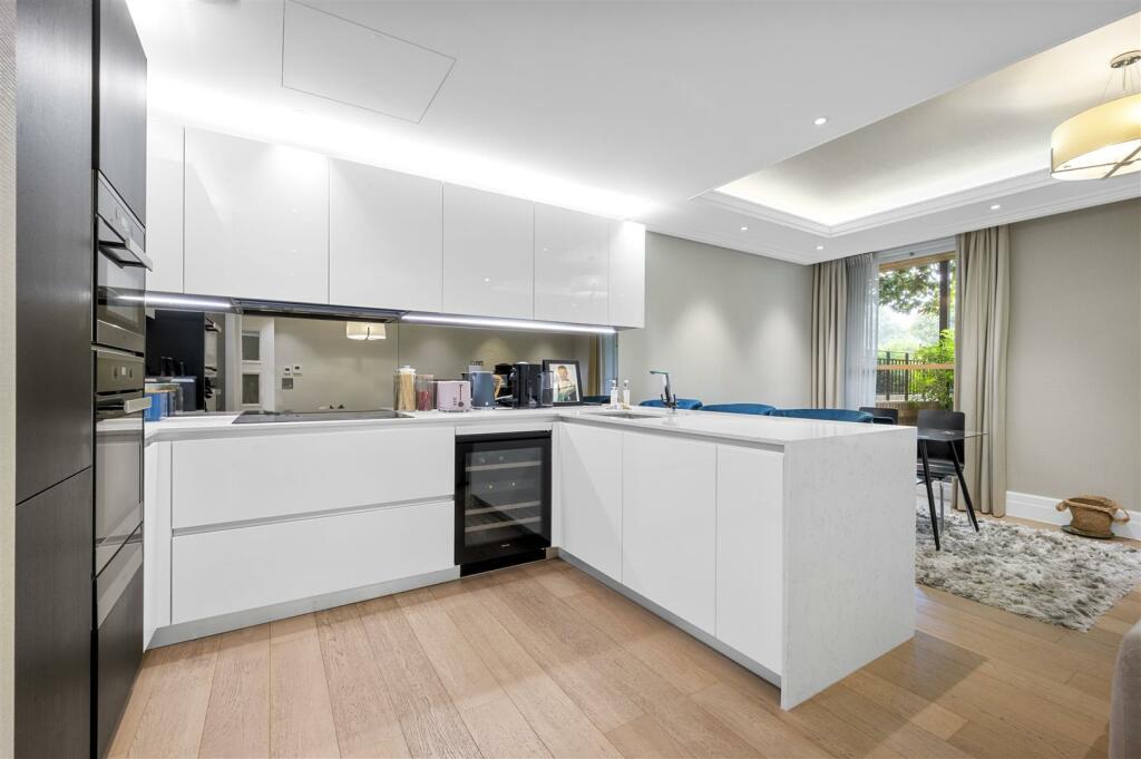 Flat 2, Theodore Lodge,7.JPG