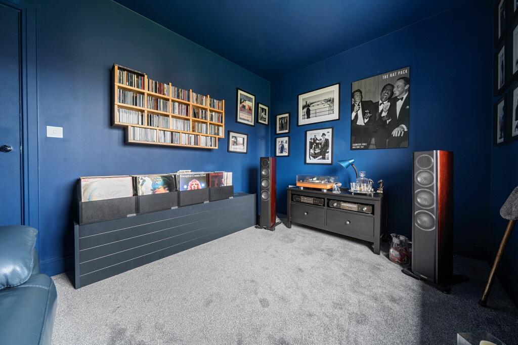 Bedroom Three (1)