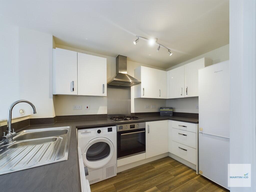 CAM03394G0-PR0095...