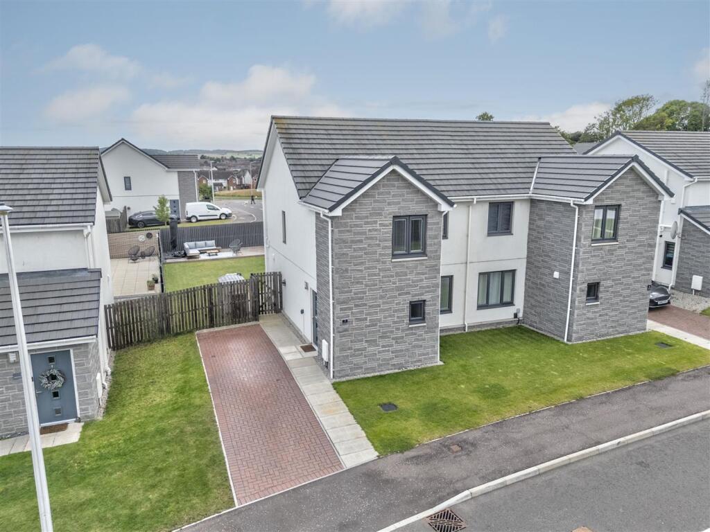 3 Greenhill Crescent Dundee-24.JPG