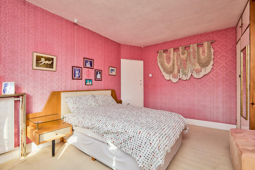 Edward Knight 202...